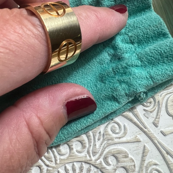 Cartier 18K Yellow GoldWide 11mm Large LOVE Ring size 58 (8.25) Box Cert EUC! - Picture 8 of 16